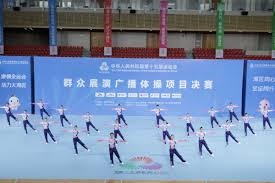 克瓦拉茨赫利亚双响炮率巴黎5-0大胜雷恩，重返争冠正轨