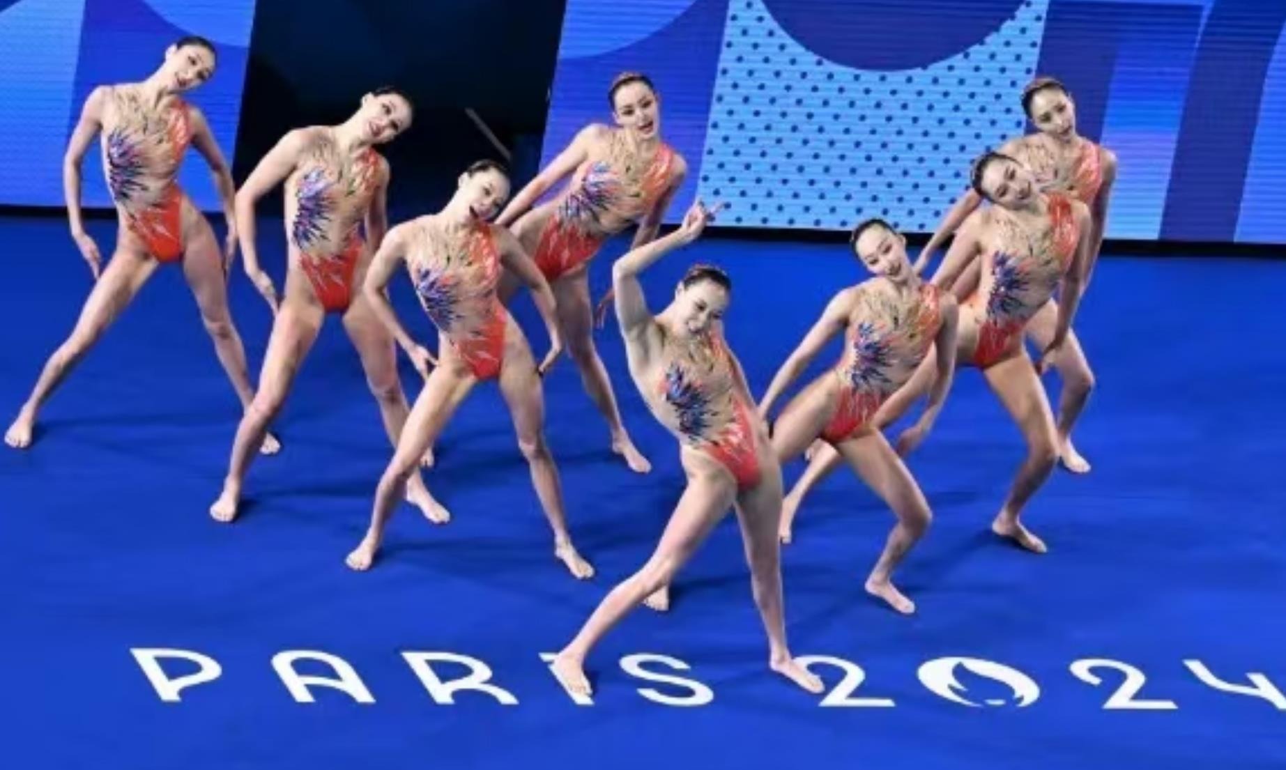 德州扑克从娱乐到职业：你真的准备好面对每天的波动了吗？（德州扑克转职业：你真的准备好应对每日的波动了吗？）