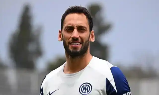 恰恰折射出 恰恰折射出